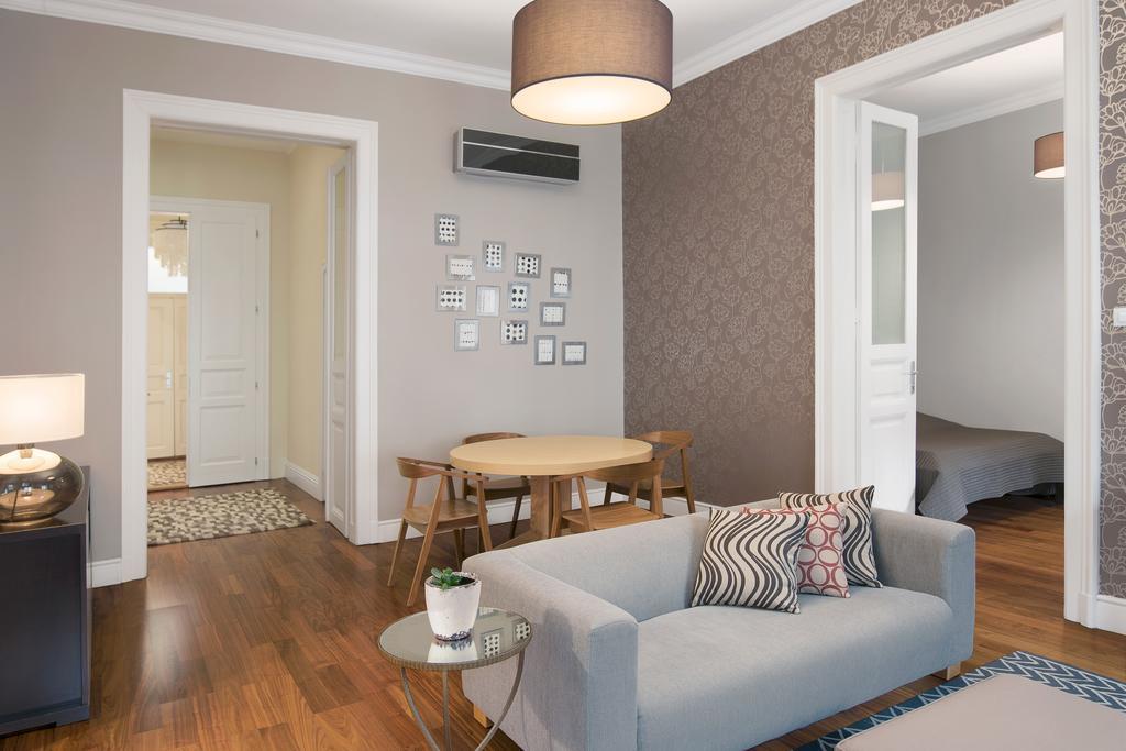 Kapital Inn Budapešť Exteriér fotografie
